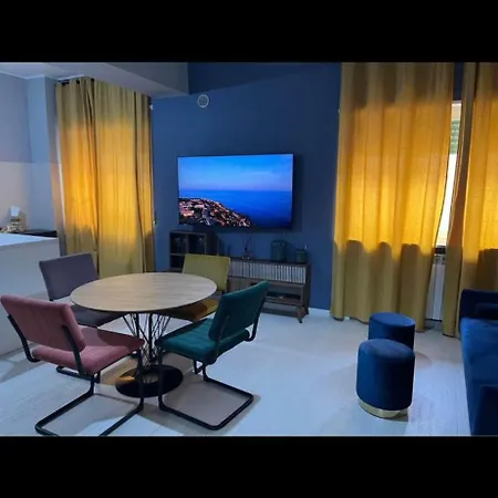 Luxro